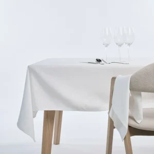 Lägg i varukorgen Jacquard duk vit - 140x250 cm