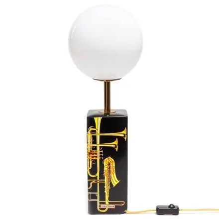 Trumpets Bordslampa Fynd