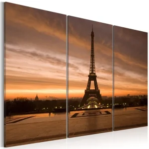 Tavla Eiffel Tower At Dusk 60x40 - Inredning & dekor Snabb leverans